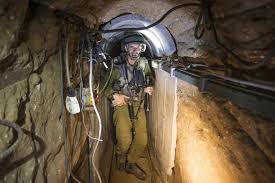 جحور الفئران تفتح أبوابها.. وزراء الاحتلال يهرعون للملاجئ وحقول الغاز خارج الخدمة