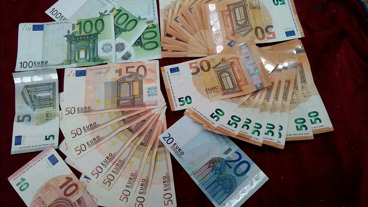 سعر اليورو اليوم في مصر.. استقرار العملة الأوروبية في البنوك الأحد 15 فبراير 2026