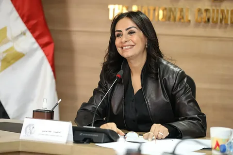 وزيرة التضامن الاجتماعي تقدم 800 ألف طن من المساعدات الإنسانية والإغاثية غزة (بيان)