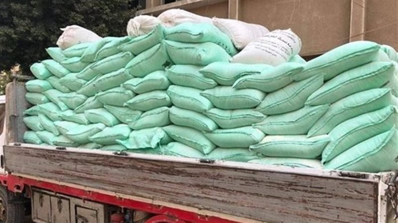 لا مجال للتلاعب بـ قوت المواطن.. مباحث التموين تضبط 20 طن دقيق مُدعم قبل بيعه في السوق السوداء
