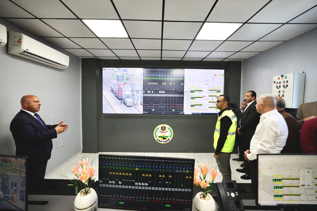 الوزير يتفقد منظومة النقل الذكي بطريق “شبرا – بنها الحر”
