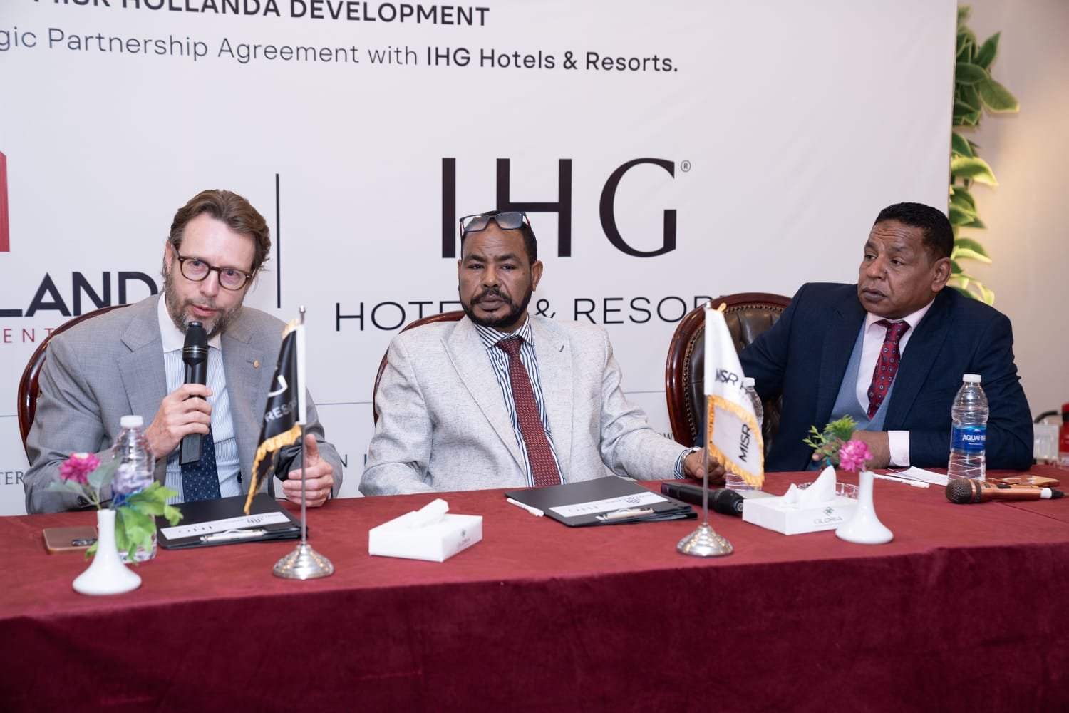 شراكة إستراتيجية بين مجموعة شركات “مصر هولندا” و”IHG” لتطوير عدة فنادق جديدة في أسوان