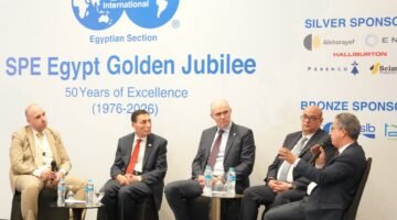  جلستان بجمعية مهندسى البترول تناقشان تعظيم كفاءة استخلاص البترول 58