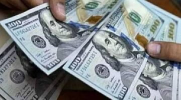 هدوء قبل انطلاق التداول.. الدولار يستقر قرب 54.7 جنيه في البنوك المصرية