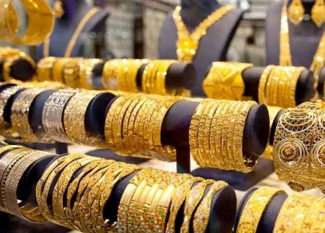 الذهب يواصل التحليق في مصر.. وعيار 21 يسجل 6985 جنيهًا
