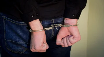 المتهم بـ التحرش بقاصر داخل محل في حدائق أكتوبر يدلي باعترافات تفصيلية لـ رجال المباحث