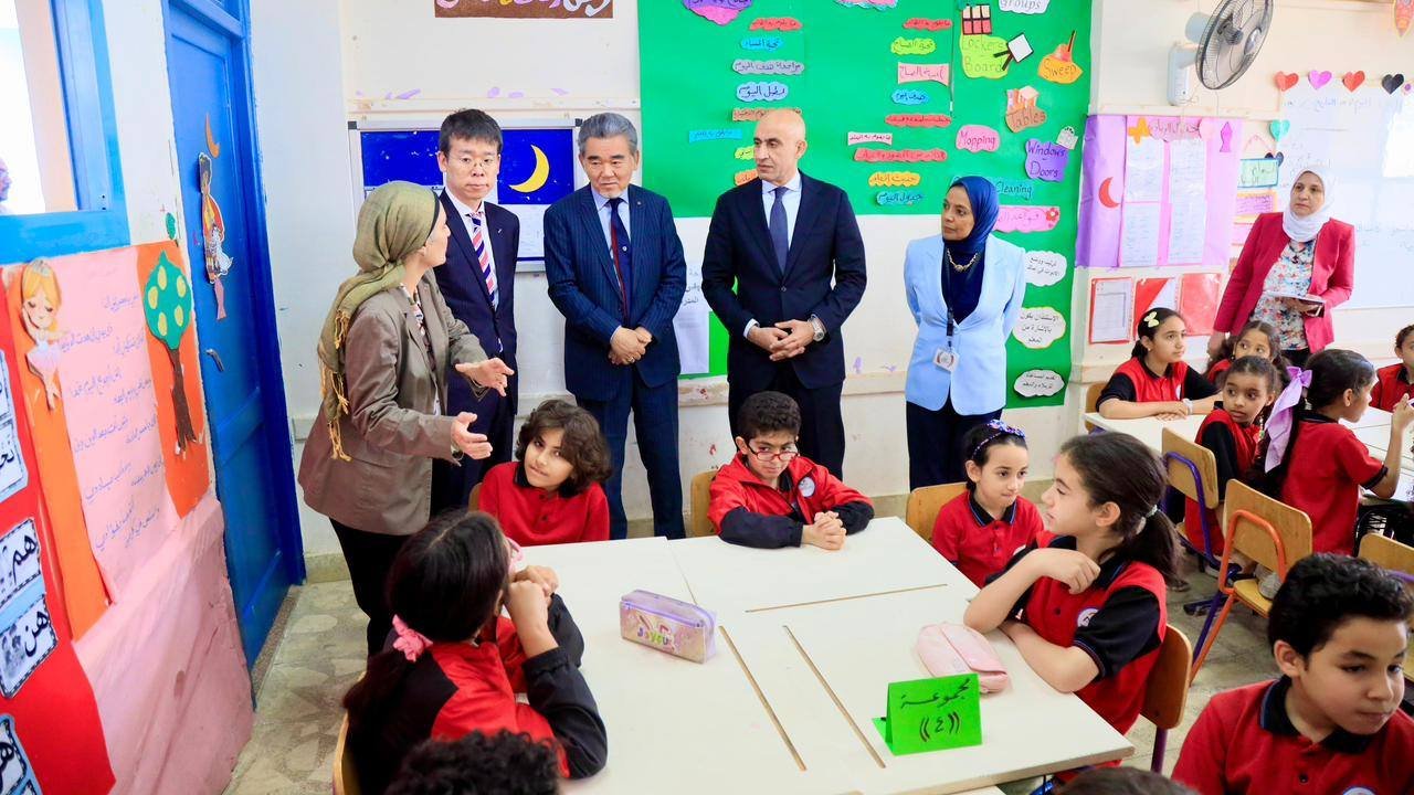 بصحبة رئيس جامعة هيروشيما.. وزير التعليم يتفقد المدرسة المصرية اليابانية بالقاهرة