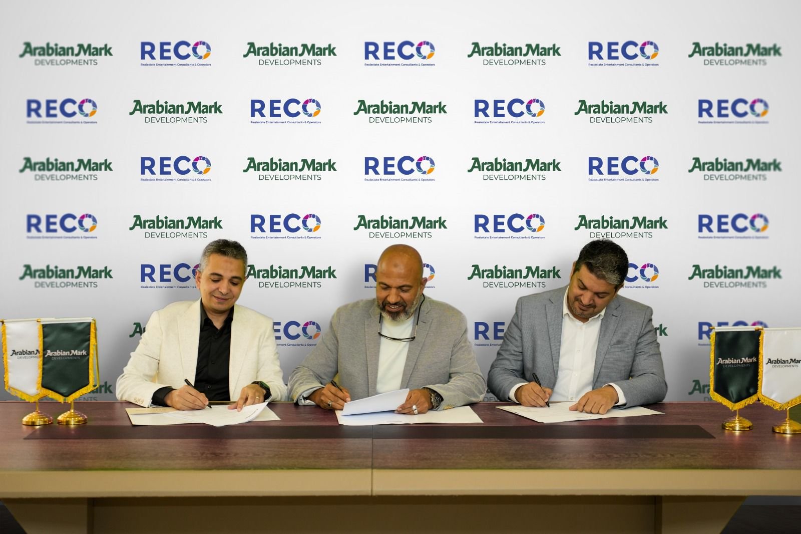 شركة «Arabian Mark Developments» تعلن عن تعاقد استراتيجي مع «RECO» بمشروع «REWAQ Residence»