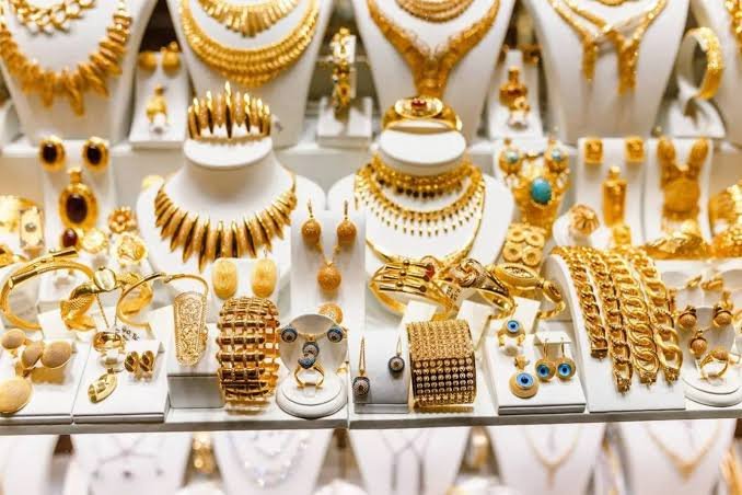 قفزة جديدة بأسعار الذهب في مصر.. عيار 21 يسجل 6805 جنيهات