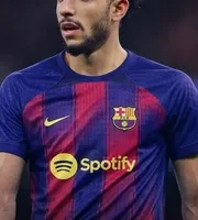 برشلونة يقترب من التعاقد مع عمر مرموش