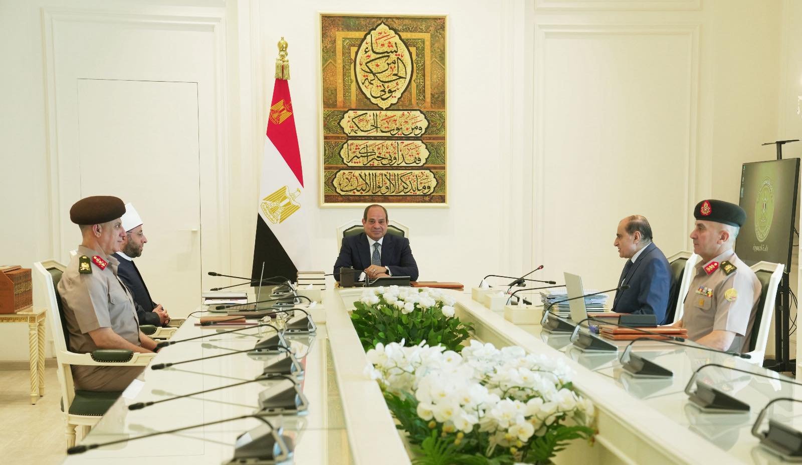 الرئيس السيسي يتابع خطط هيئة الأوقاف لتطوير مختلف الأصول العقارية التابعة للوزارة