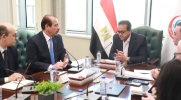 وزير الصحة يناقش مقترح حملة وطنية لرفع الوعي بالأمراض غير المعدية 46