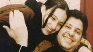اغنيه هاني شاكر لابنته دينا برواز صورتك بالكلمات شاهد (فيديو كليب) كيف ودع أمير الغناء الراحل فلذة كبده: صعــب نفارق بعـض وصعـب مكانـك يـسكـنه حد