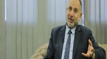 أستاذ طب نفسي: تزايد العلاقات الإلكترونية مؤخرًا جعلها وباء اجتماعي.. وخلل في العلاقة