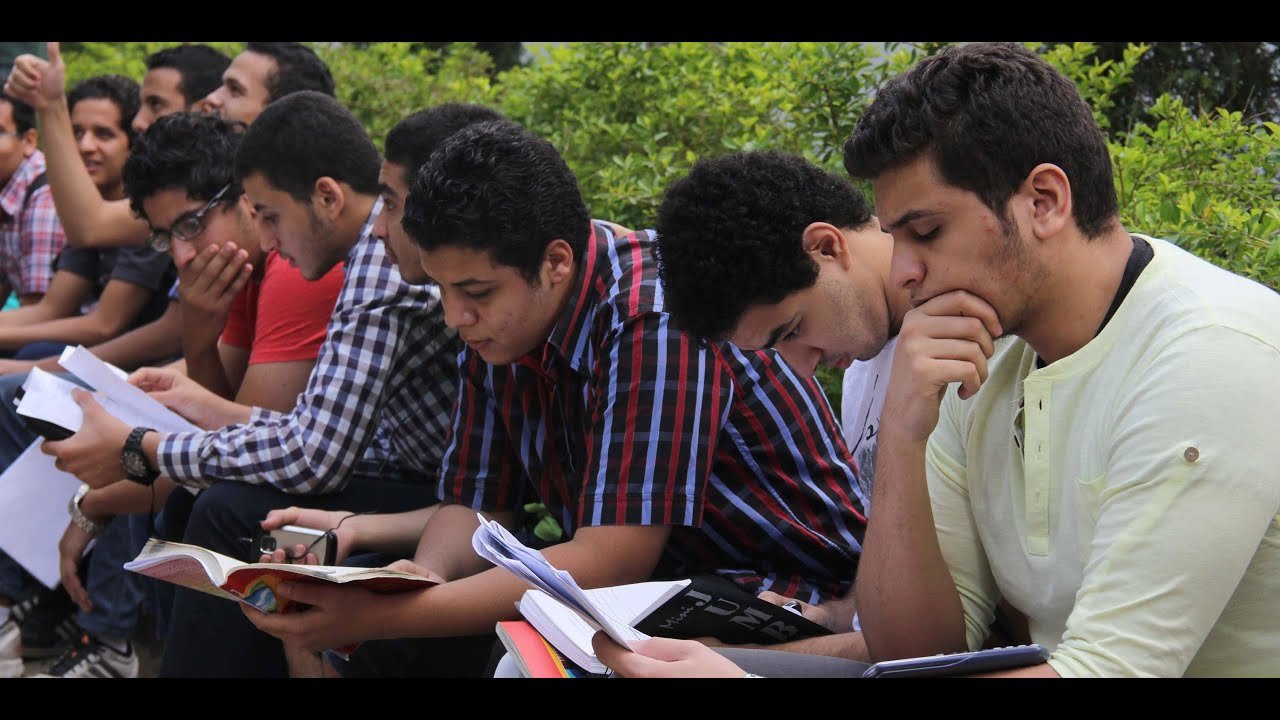 امتحانات الثانويه العامه بنظام التجمعات: نظام "المجمعات الامتحانية" في الثانوية العامة 2026: رؤية ومحاذير امتحانات الثانويه العامه بنظام التجمعات
