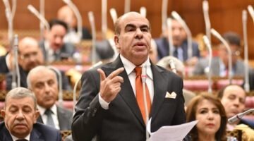 النائب ياسر الهضيبي يتقدم بسؤال حول تناقض سياسات الحكومة بين التحول الرقمي ورفع أسعار خدمات الاتصالات