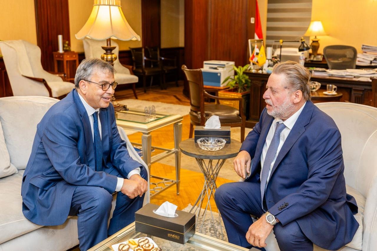 محافظ البنك المركزي المصري يبحث مع نظيره التونسي أوجه التعاون المشترك بين الجانبين