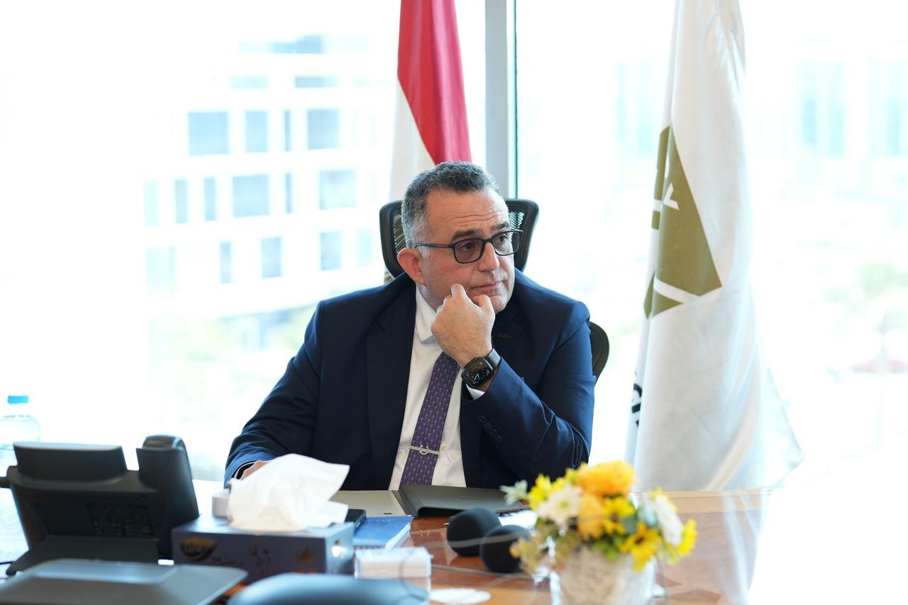 رئيس البورصة المصرية يبحث مع مجلس إدارة الجمعية المصرية لإدارة الاستثمار (EIMA) آليات تطوير الأدوات المالية
