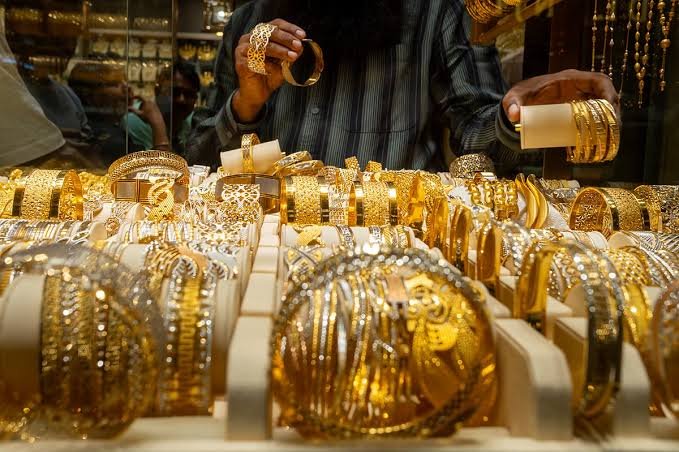 قفزة جديدة في أسعار الذهب بمصر.. عيار 21 يسجل 6350 جنيهًا