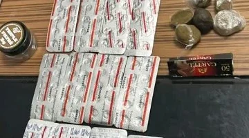 إحباط محاولتي تهريب كمية من الحشيش والأقراص المخدرة بـ مطار القاهرة 26