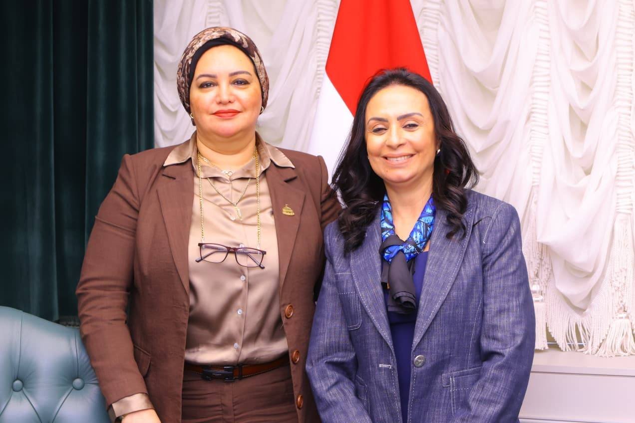 وزيرة التضامن الاجتماعي تلتقي عدداً من أعضاء مجلسي النواب والشيوخ