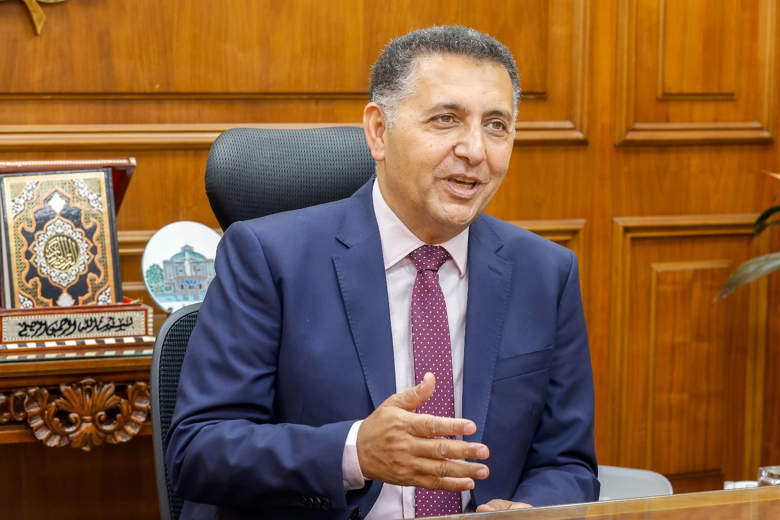 تحت رعاية حزب الجبهة الوطنية.. محافظ القليوبية يتقدم الجماهير في نادي بنها سيتي كلوب لمؤازرة منتخب مصر أمام الأرجنتين
