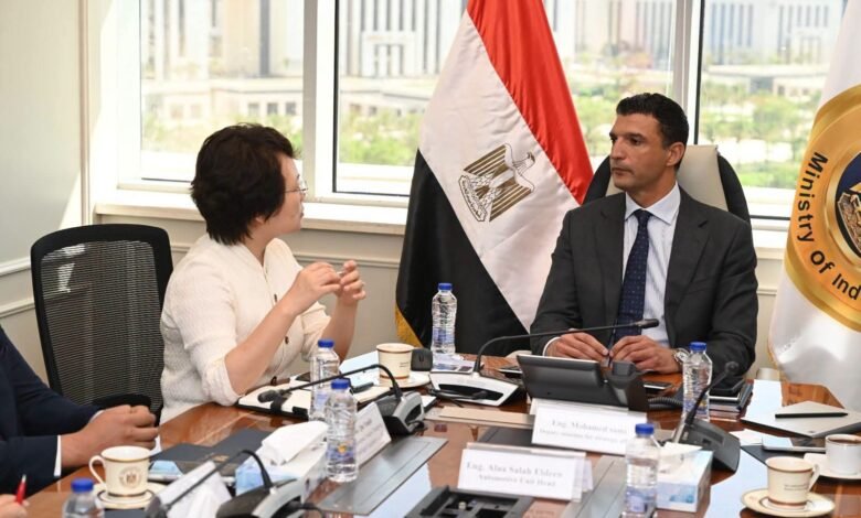 وزير الصناعة: جهود الدولة لا تقتصر على إقامة مشروعات إنتاجية.. وتستهدف نقل التكنولوجيا وبناء القدرات المحلية