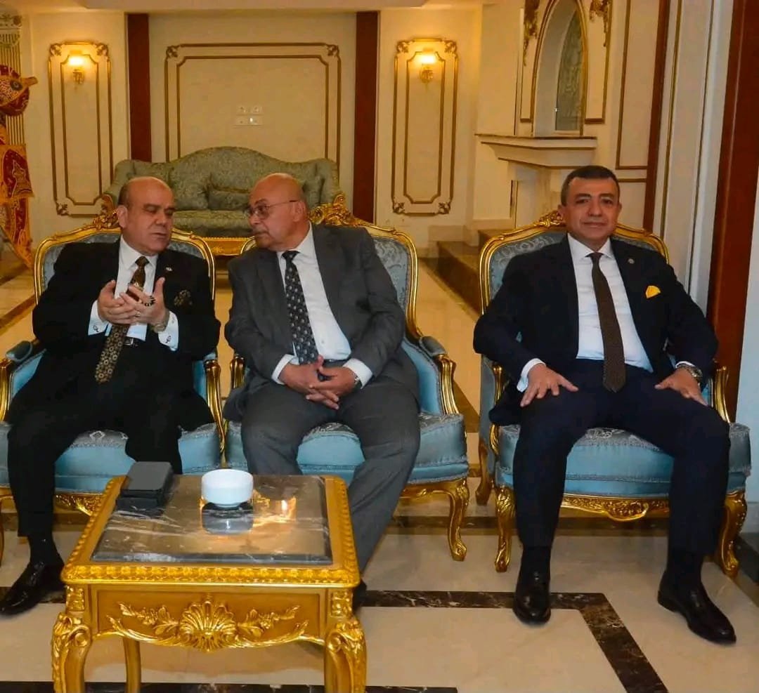 بحضور المستشار ربيع قاسم.. نادي قضاة مصر يؤكد وحدة الصف بعد الانتخابات ويكرّم لجان الإشراف تقديرًا لجهودها
