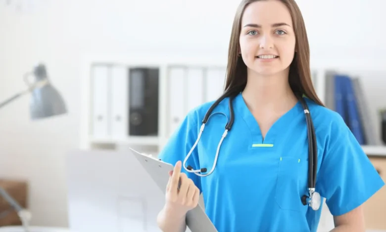 نقيب عام التمريض تحذر من أكاديميات تنسب نفسها لوزارة الصحة لاستقطاب خريجي الثانوية العامة