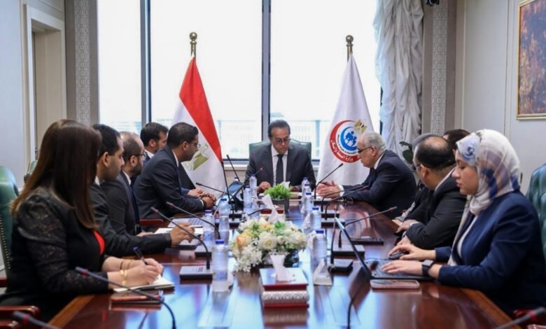 وزير الصحة يشهد توقيع بروتوكول تعاون مع «روش إيجيبت» لميكنة منظومة الرمد